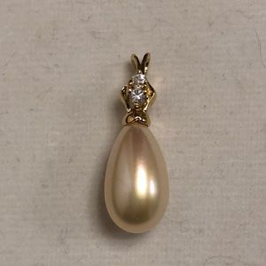 Pearl Pendant